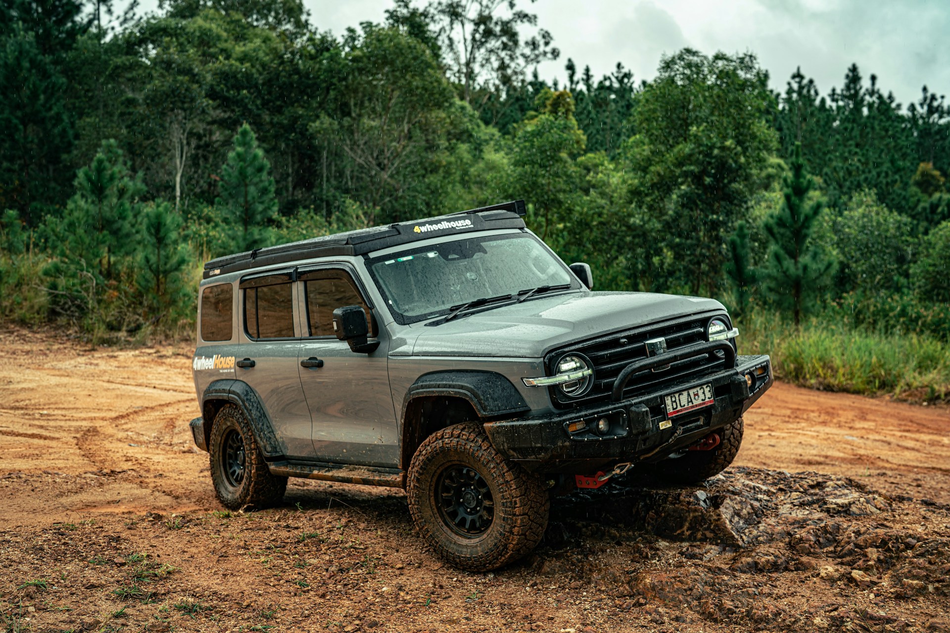 gwm tank queensland muddy rocks